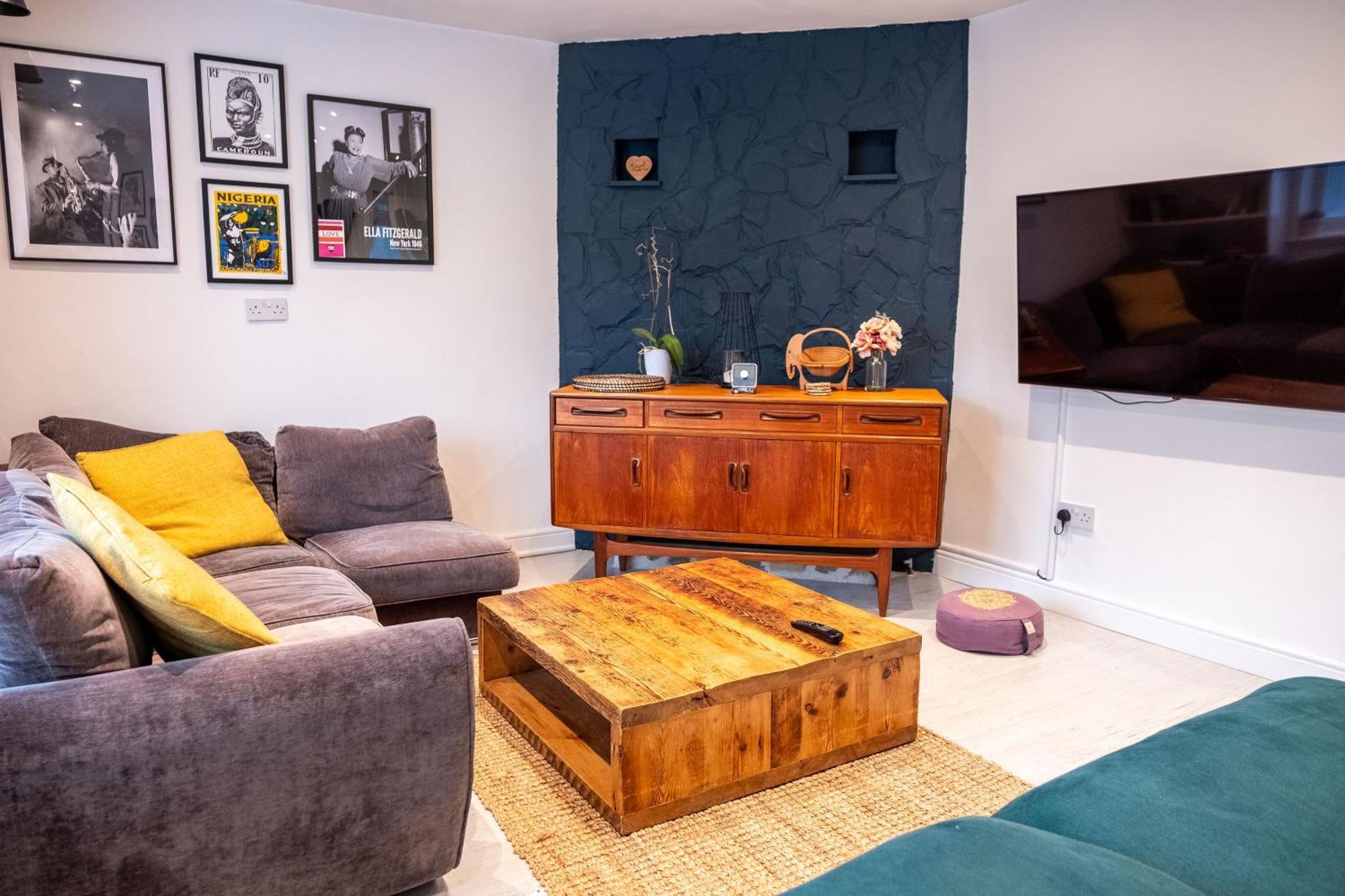 Lovely Family Home In Rainham, Kent Rainham  Ngoại thất bức ảnh
