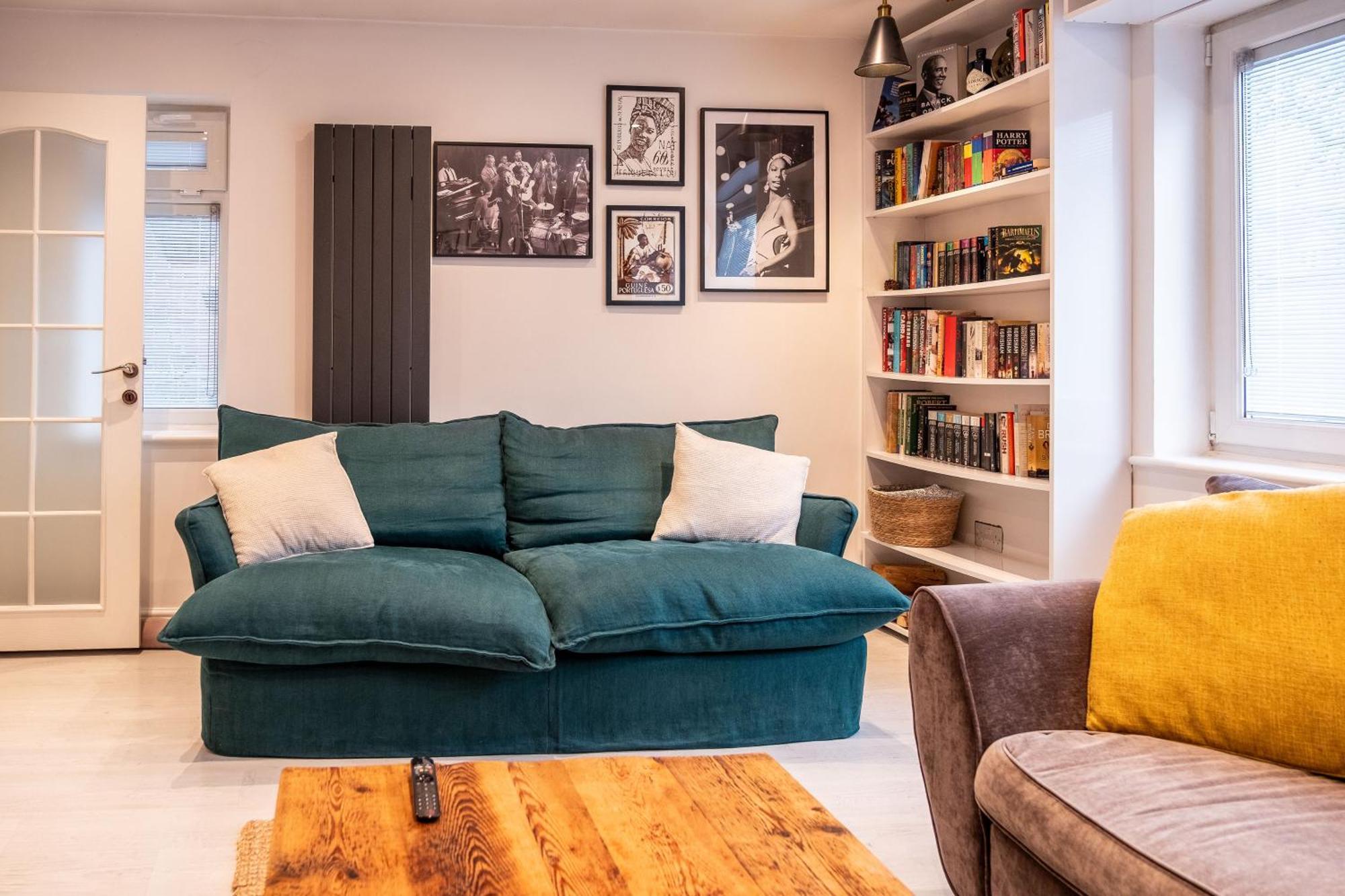 Lovely Family Home In Rainham, Kent Rainham  Ngoại thất bức ảnh